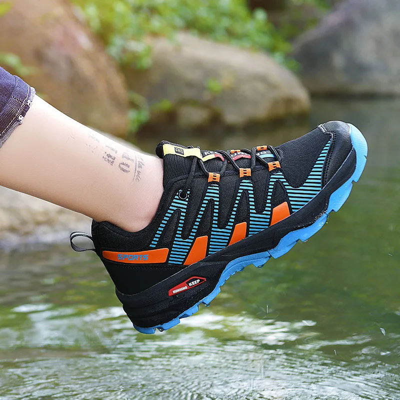 أحذية المشي لمسافات طويلة للرج - مراجعة Climbing Shoe Beginner وسعره