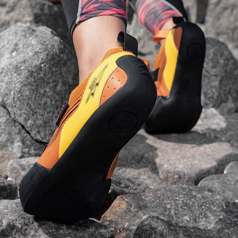 أحذية رياضية للمبتدئين للرجال  - مراجعة Climbing Shoe Beginner وسعره